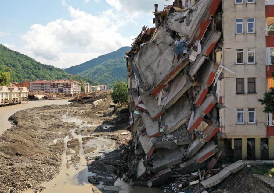 Flash floods in Turkey caused buildings to collapse.