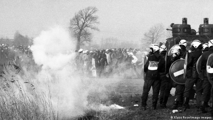 Police clashed with some of the 100,000 anti-nuclear demonstrators that marched against the Brokdorf nuclear power plant 