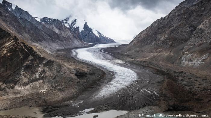 Penzi La glacier in Kashmir