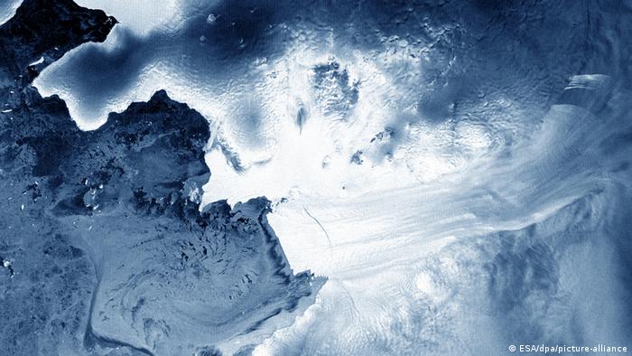 Aerial photo of the Pine Island Glacier