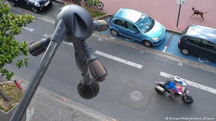A noise speed camera in France