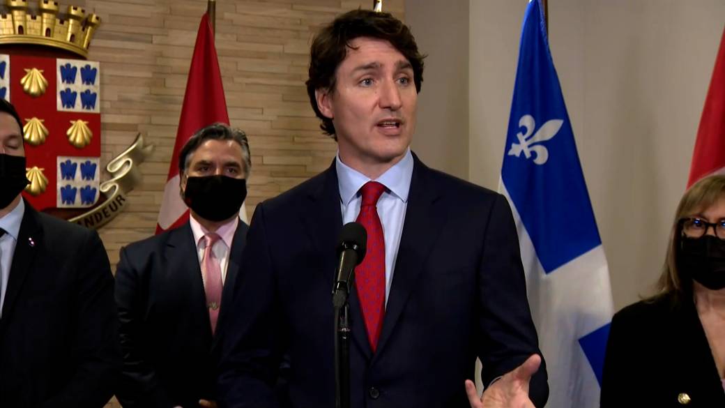 Click to play video: 'Trudeau says budget measures will help Canadians weather Bank of Canada rate hike'